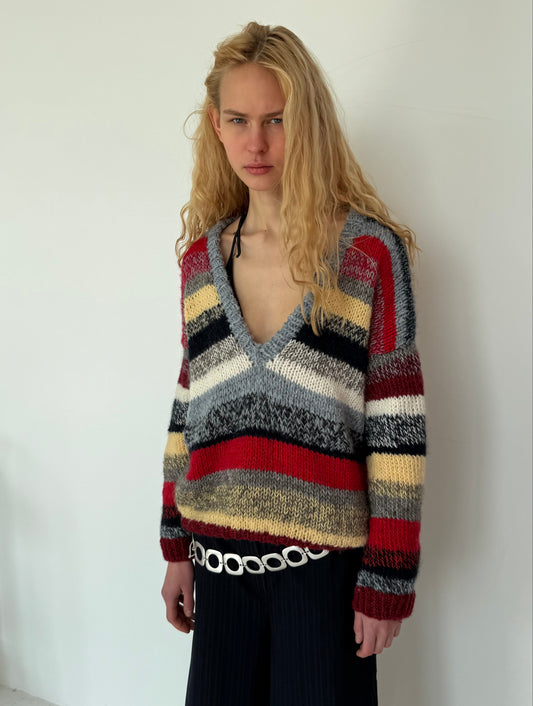 PREORDER V-neck Sweater stripes